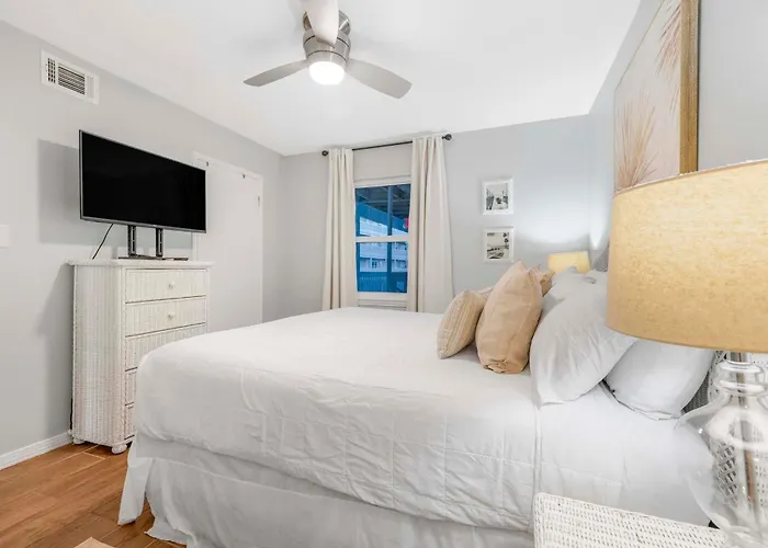 Apartment Lagoon Run 113 By Collection